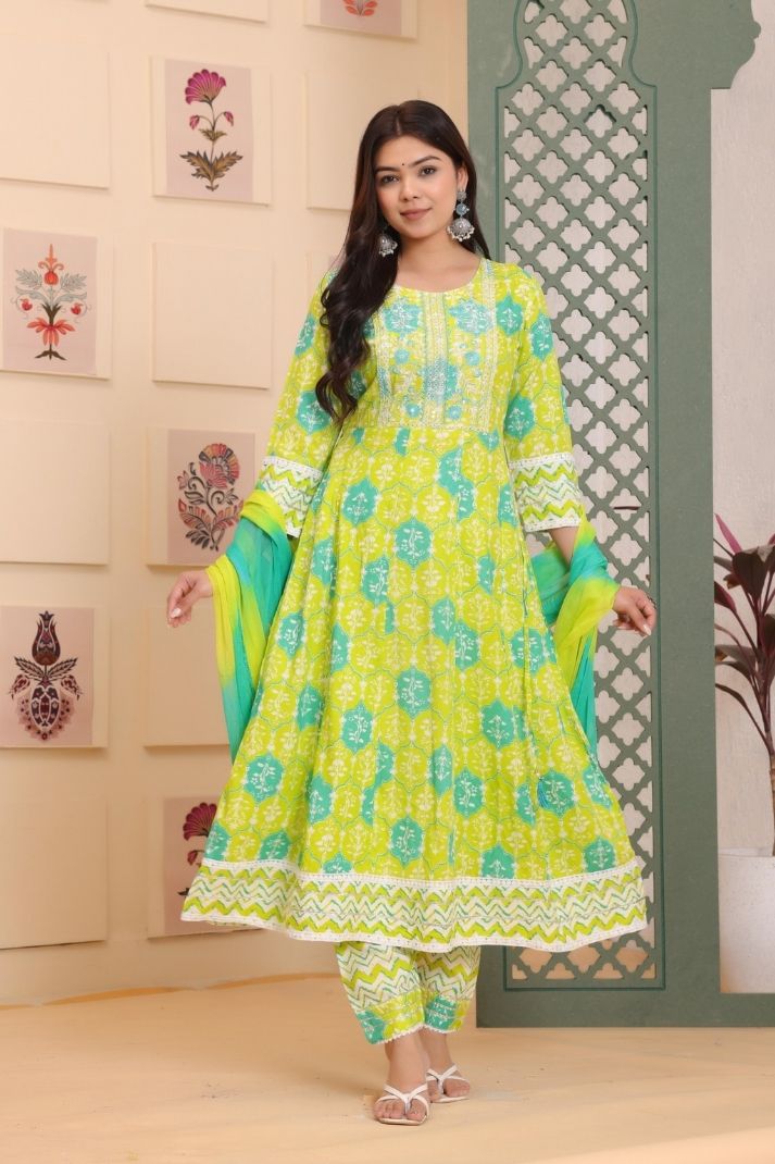 Rayon Flower Printed 3 Pc kurta set for Women and Girls