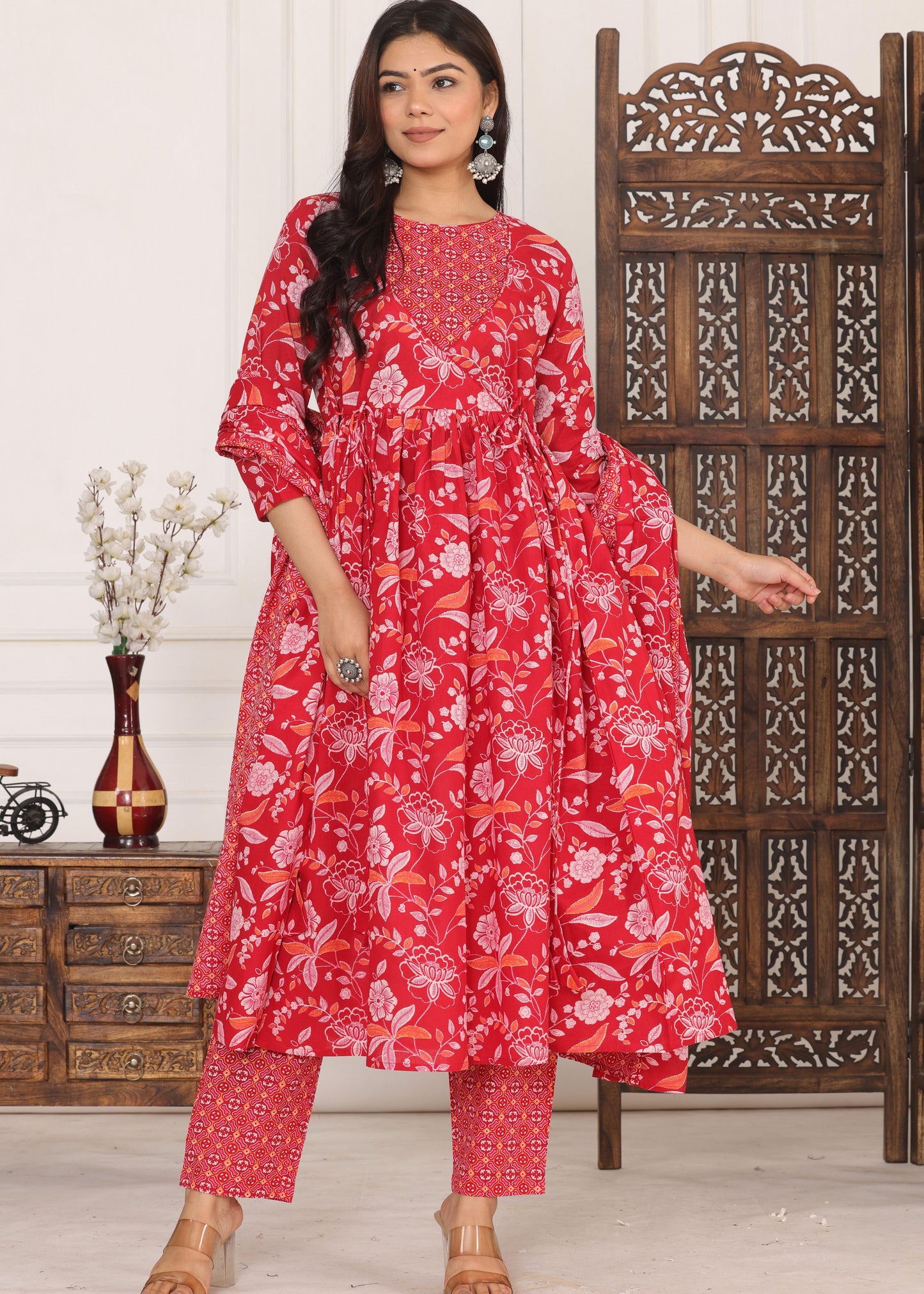 Ruhani Cotton Printed Beautiful Handmade Complete Kurti Set.