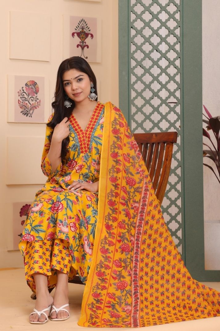 Rayon Flower Printed 3 Pc kurta set for Women and Girls