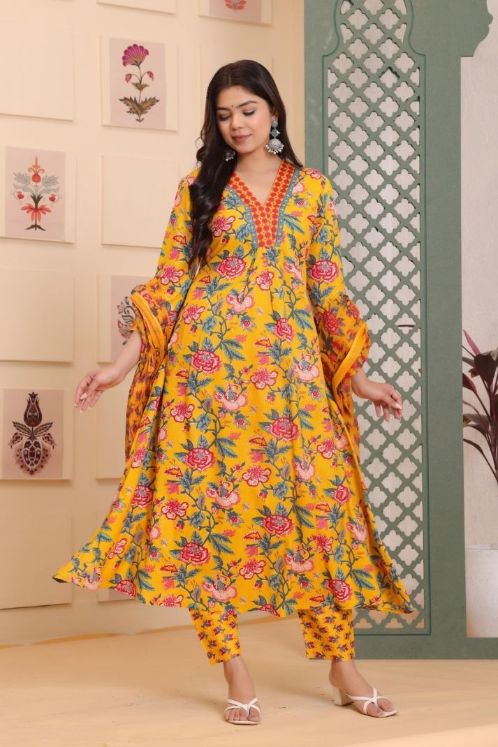 Rayon Flower Printed 3 Pc kurta set for Women and Girls