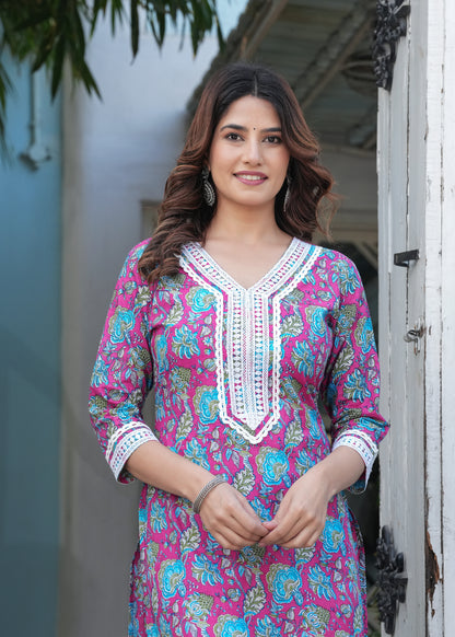 Pink Cotton Printed Straight Kurta