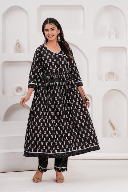 Cotton Beautiful Black Flower printed Kurti and pant set for women and girls