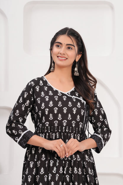 Cotton Beautiful Black Flower printed Kurti and pant set for women and girls