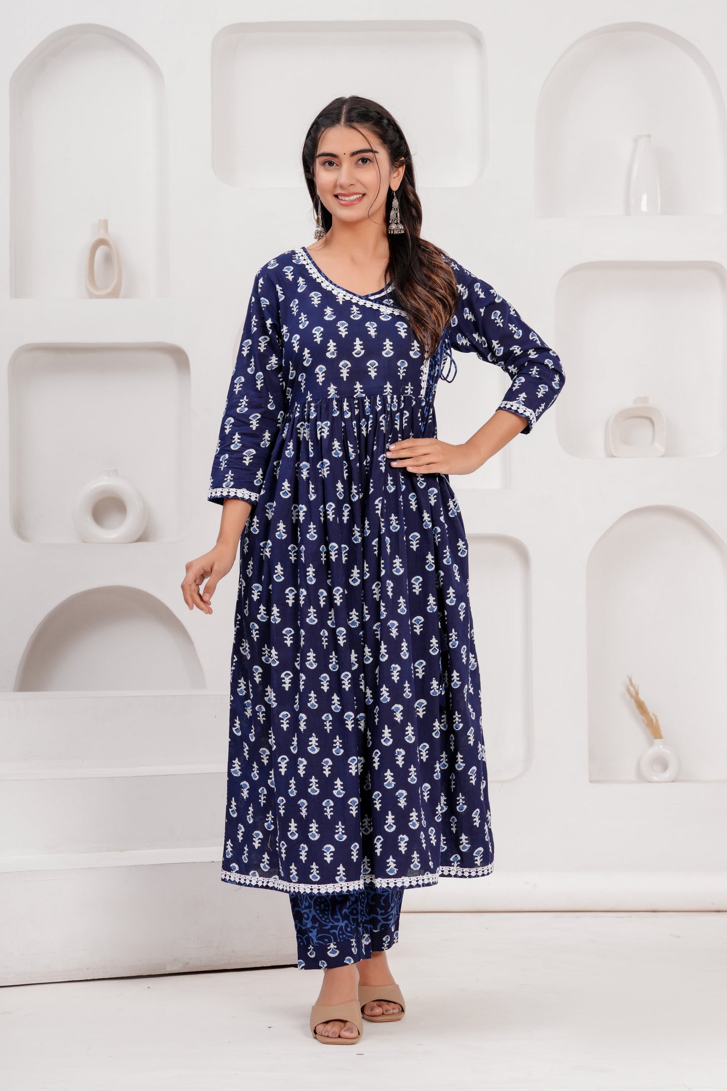 Cotton Beautiful Blue Flower printed Kurti and pant set for women and girls