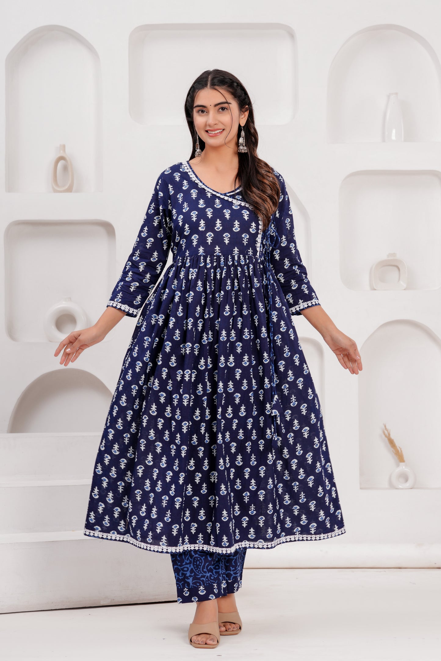 Cotton Beautiful Blue Flower printed Kurti and pant set for women and girls