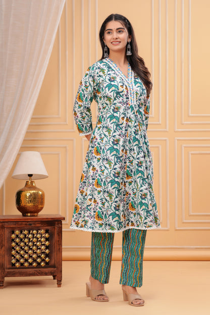 Cotton Beautiful Green Flower printed Kurti and pant set for women and girls