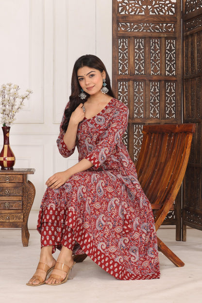 Cotton Beautiful Maroon Flower printed Kurti and pant set for women and girls