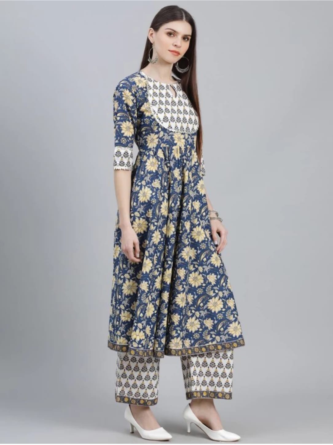 Women's Cotton Floral Blue & Yellow Printed Kurta & Pant Set